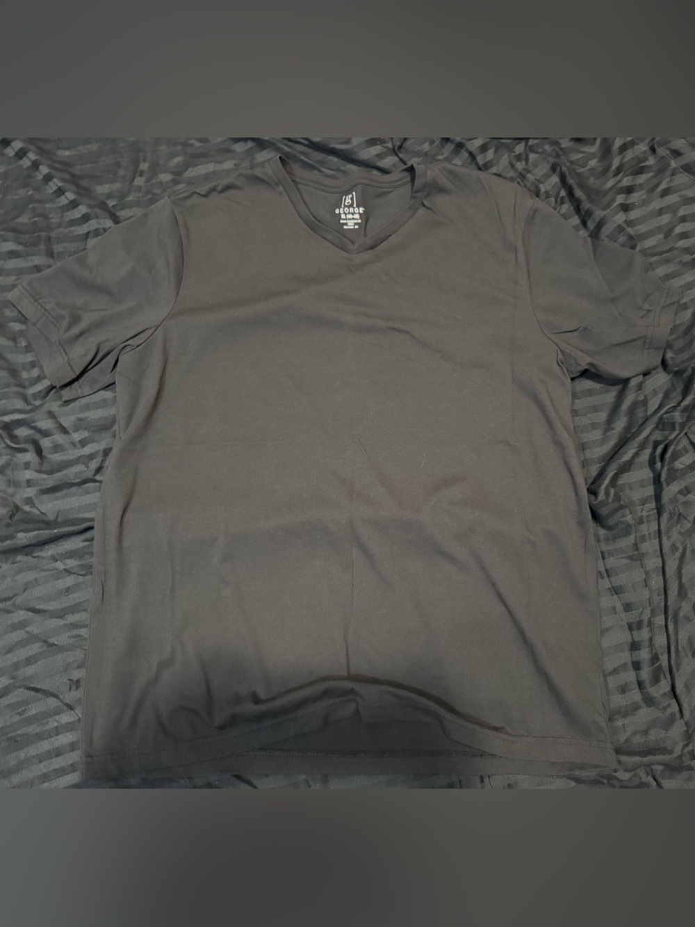 George Men's Black V-Neck Short Sleeve Tee